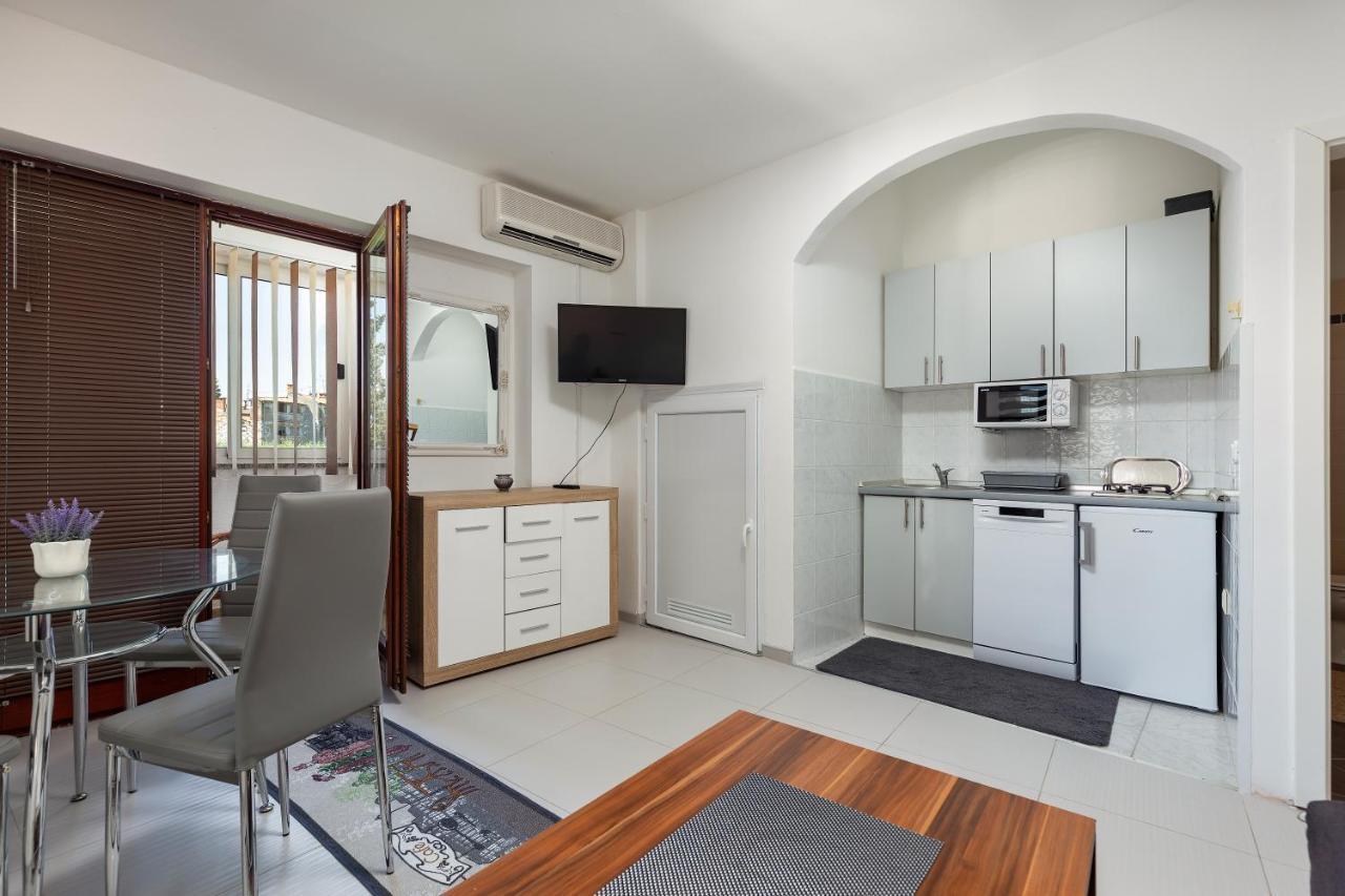 Apartments Smaila 1729 Póla Kültér fotó
