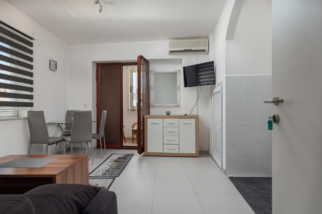 Apartments Smaila 1729 Póla Kültér fotó