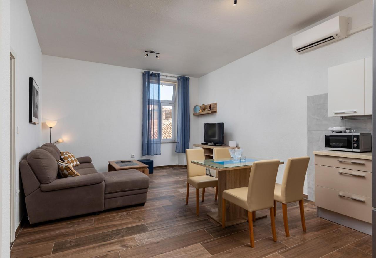 Apartments Smaila 1729 Póla Kültér fotó