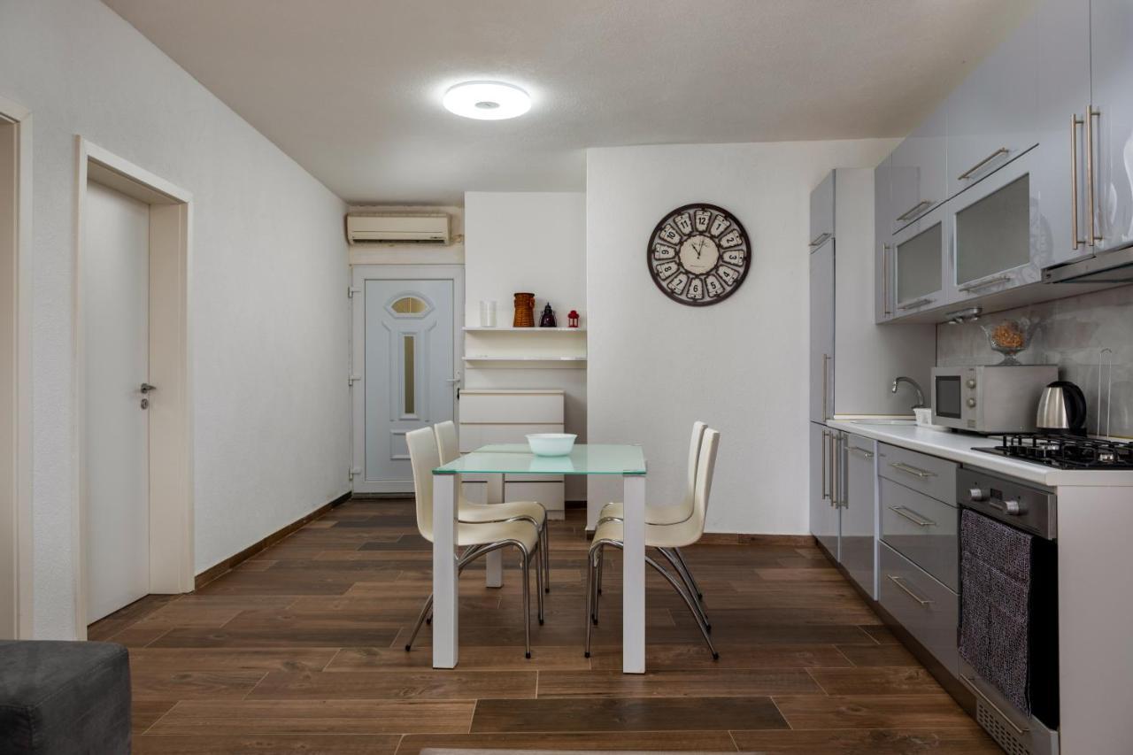 Apartments Smaila 1729 Póla Kültér fotó